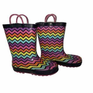 Western chief rain boots girls Size 12 Chevron Rainbow